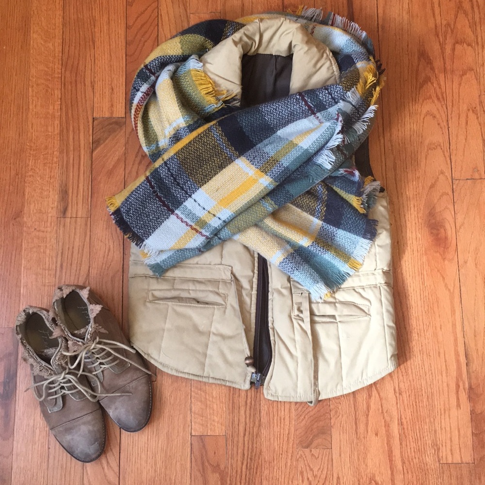 Vintage puffer vest - last chance, donating tomorrow!